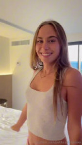 Petite.Princessxo's Hotel Room Sex Tape