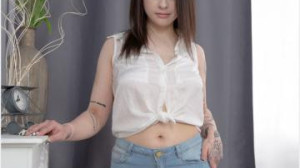 Alice Moon - Courtesan with dragon tattoo