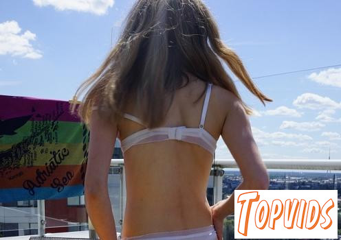 Josie Fresh - Rooftop Terrace Masturbating Babe Josie Using A Wide Dildo Deep Jilling Her Vagina In The Sun