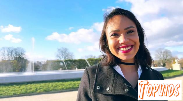 Christina - Christina, 30 years old, salesperson in Paris!