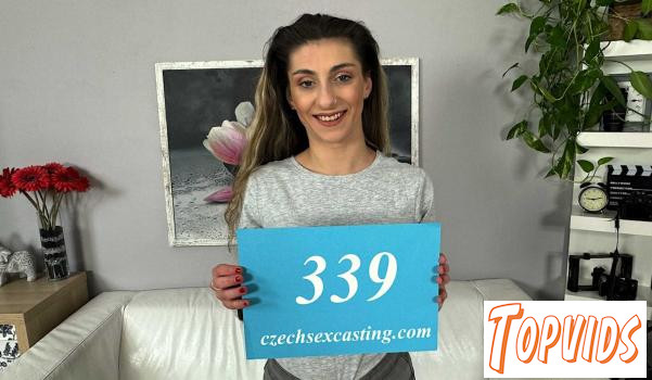 Nicole Sweet - Gypsy bitch likes nudity and fun - E339