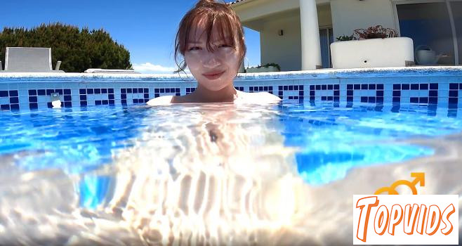 Kate Quinn - Footjob In The Pool