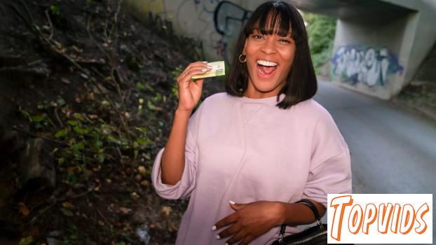 Samantha Cruuz - Laying the Bait