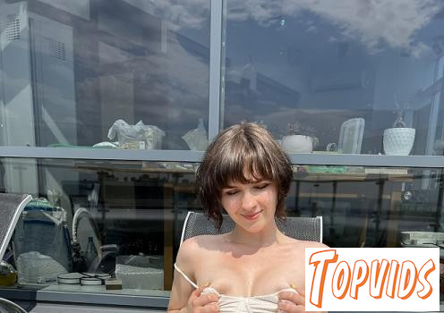 Sofie - Oily Big Boob Model Sofie Sun Bathing Nude And Masturbating With Fingers