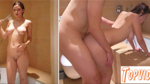Alexis Wilson - Bathing with Russian nice boobs teen