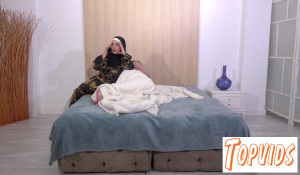 Maria Wars - Sexy babe in hijab annoyed her husband - E297
