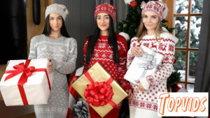 Ara Mix, Fibi Euro & Kama Oxi - Holiday Beauties