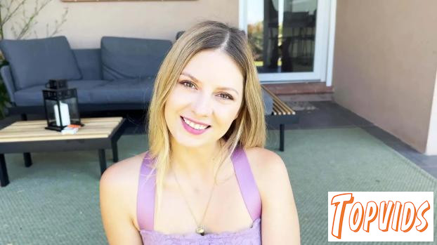 Rebecca & Elektra - Rebecca finds a beautiful connection with Elektra...