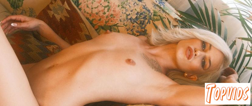 Kiara Cole - Staying In