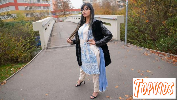 Aaliyah Yasin - The Present in the Pocket