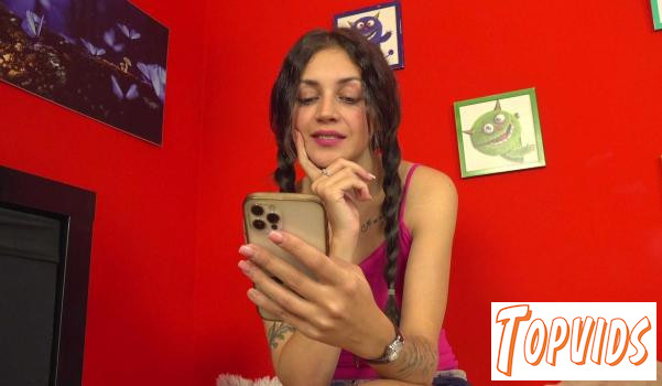 Lola Desire - Sexy kitty has a taste for hardcore sex