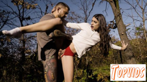 Candie Luciani - Horny Hiking