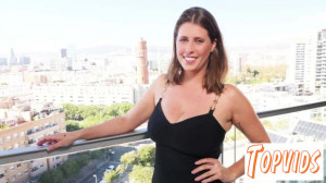 Lyne - Lyne, 30 years old, is heading towards absolute pleasure...