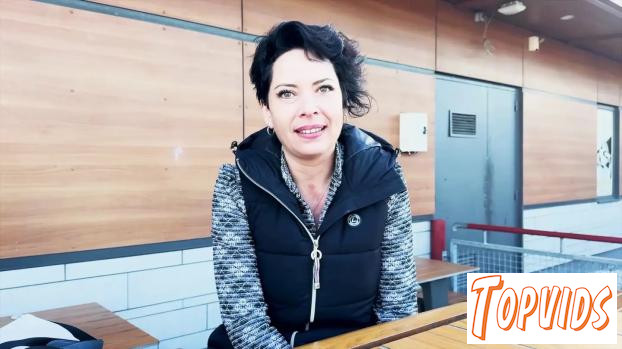 Camille - Camille, 41, wanted something hard... with a woman!