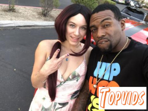 Capri Vegas - Broke Down Car Public Blow