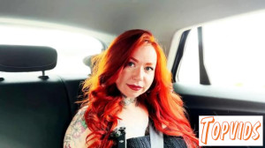 Chloe - It's been a while since 28 - year - old Chloe's first threesome...