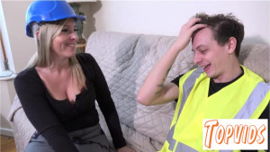 Charlie Rae - Curvy Blonde MILF Charlie Rae Drives A Hard Bargain to Keep Her WiFi On