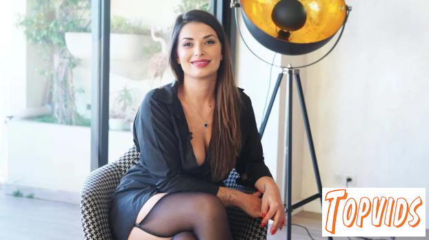 Angelika - 32 years old, medical secretary!