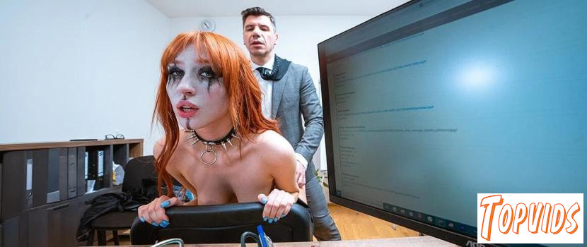 Lilly Mays - Metalgasm