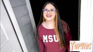 Kloe - 18yo MILF gives SUPER SPITTY Blowjob!!