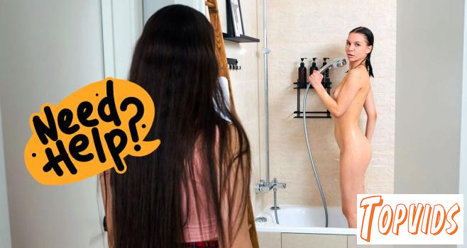 Molly Kit & Lana Rose - Girls clean each other up