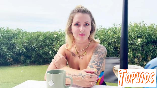 Livia - Livia, 28, knows what she wants!