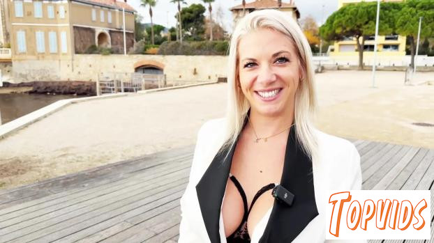 Ava - Ava, 28 years old, a very sexy businesswoman!