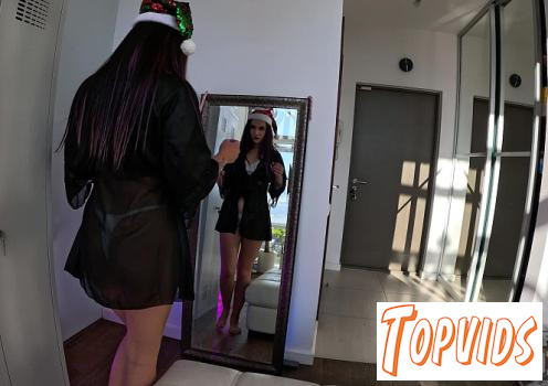 Veronika Lei - Xmas Naked Fun With Santas Little Helper Veronika Lea Enjoying Herself In The Locker Room