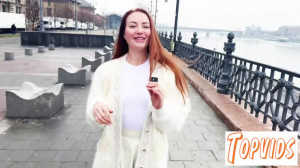 Julia Maze - Julia Maze, 28, loves French culture!