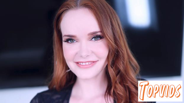 Chloe Foxxe - Chloe Foxxe's Fiery Red Locks Shine in Her Amateur Allure Debut