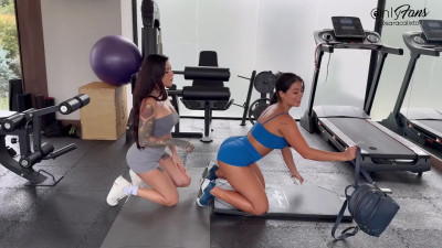 Sara Calixto And Steffy Moreno Strapon Fun