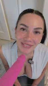 Observinglalaxo Throats Her Wall Mounted Dildo