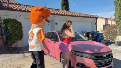 DangerousBunnyXX Gets Nailed On The Couch