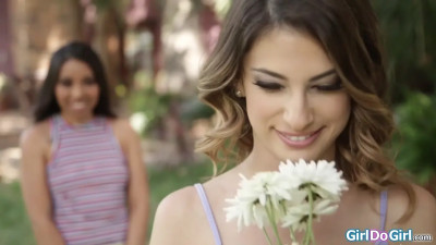 Kristen Scott Licks Jasmine Summers’ Ass