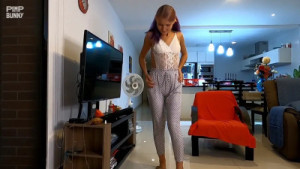 Vanessa Norris Sucks Cock In Doggy Position And Gets CIM