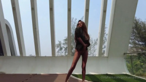 PoonamPandeyTV Showcases Her Body