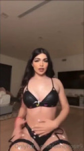 Alinaxrose Strips And Teases Her Lusty Tits