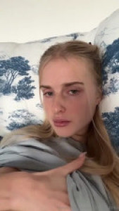 Sophi South's Close-Up Pussy Play