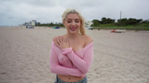 Gia OhMy Masturbates On The Balcony