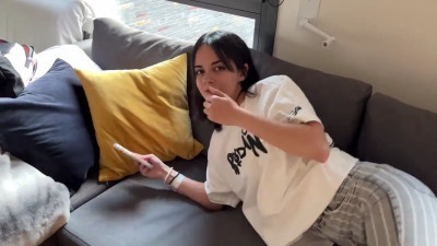 Sarah Roomie Gives BJ To Hide Her Cheating