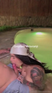 Victoriahjt Blows And Fucks Her BF In The Pool