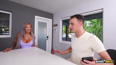 Hayley Davies Tricks Stepbro Into Banging Her