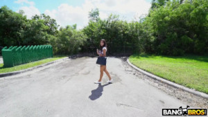 Autumn Falls Gets Railed Upside Down In A Van