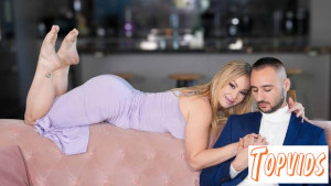 Katalina Kyle - Welcome To The Neighborhood!