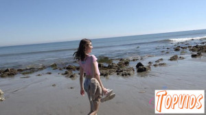 Julia James - Paradise Cove 1