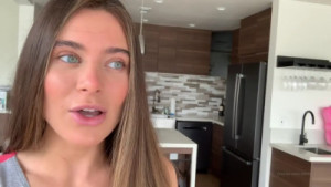 Lana Rhoades Tests Her New Sex Toys On Kendraspade