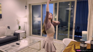 Juniper Ren Gets Wrecked By A Big White Cock