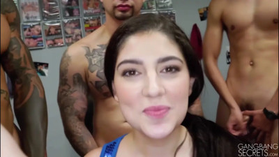 MirandaMillerXX Feasts On Several Dicks