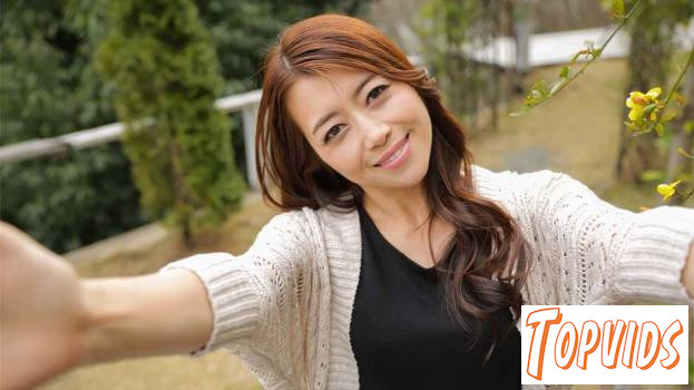 Maki Hojo - Public Naughtiness With Horny Idol Maki Hojo