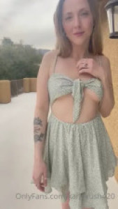 Karla Kush Squirts On An Outside Terrace